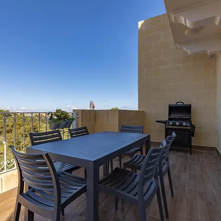 Apartment Gozo - With Stunning Views & Shared Pool