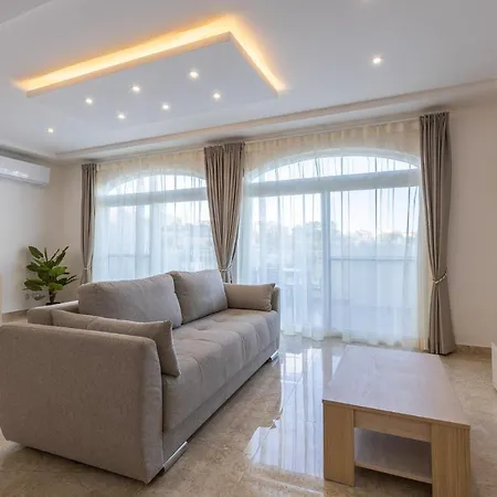 Apartamento Gozo - With Stunning Views & Shared Pool *