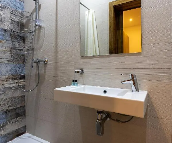 Scenic Gozo & Shared Pool *